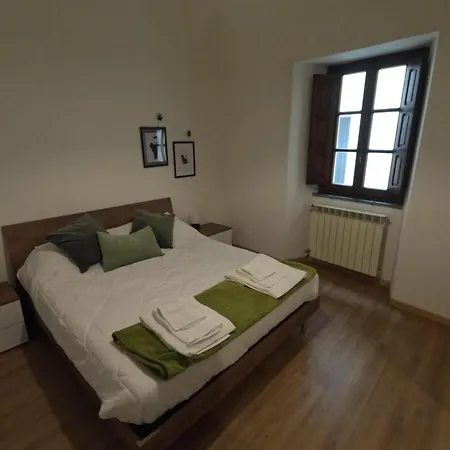 Milton House Arezzo