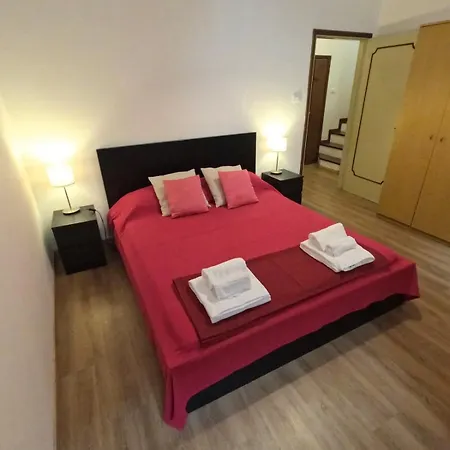 Milton House Daire